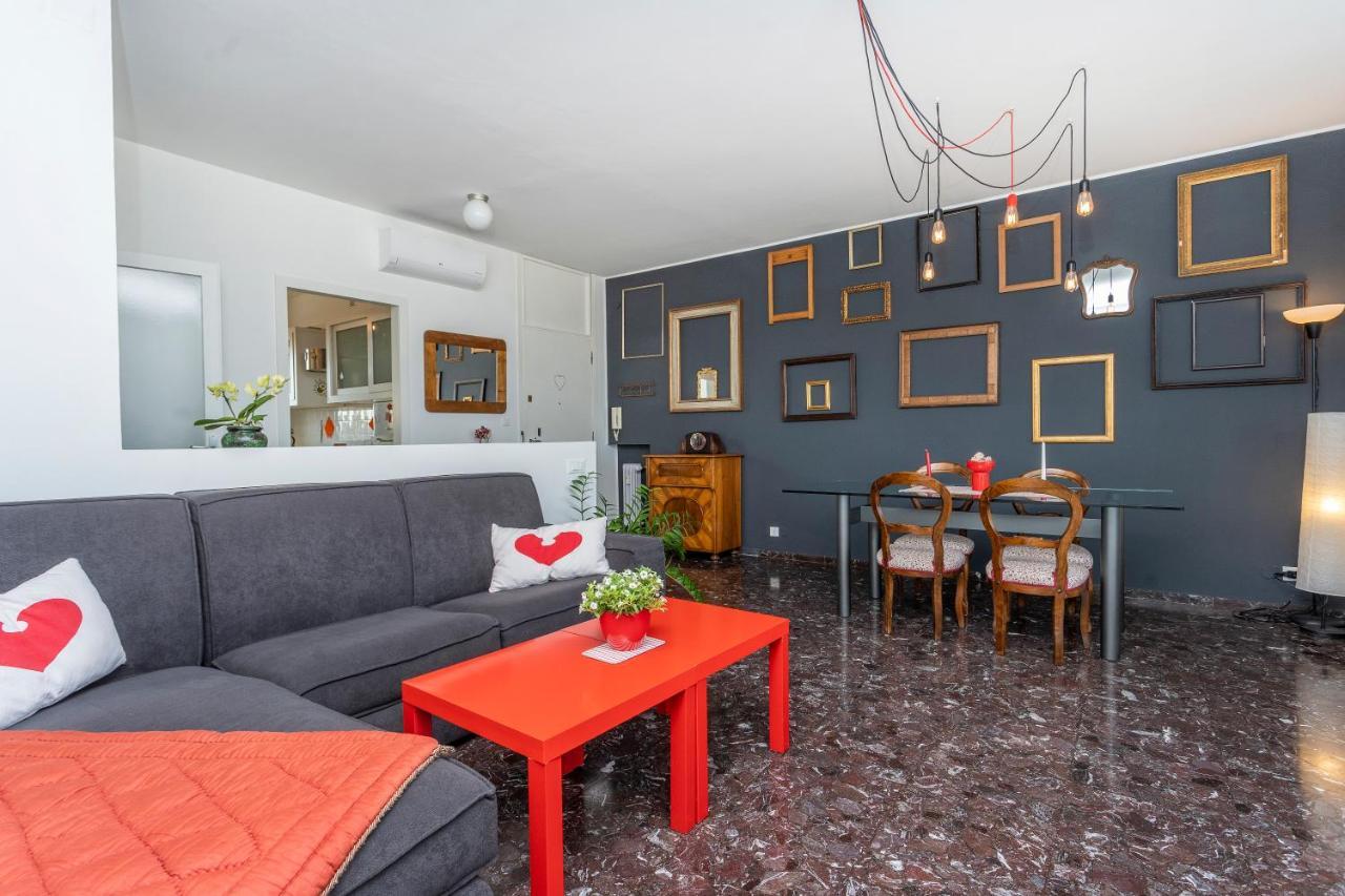 Udine Viale Venezia Huge Red Apartment Extérieur photo
