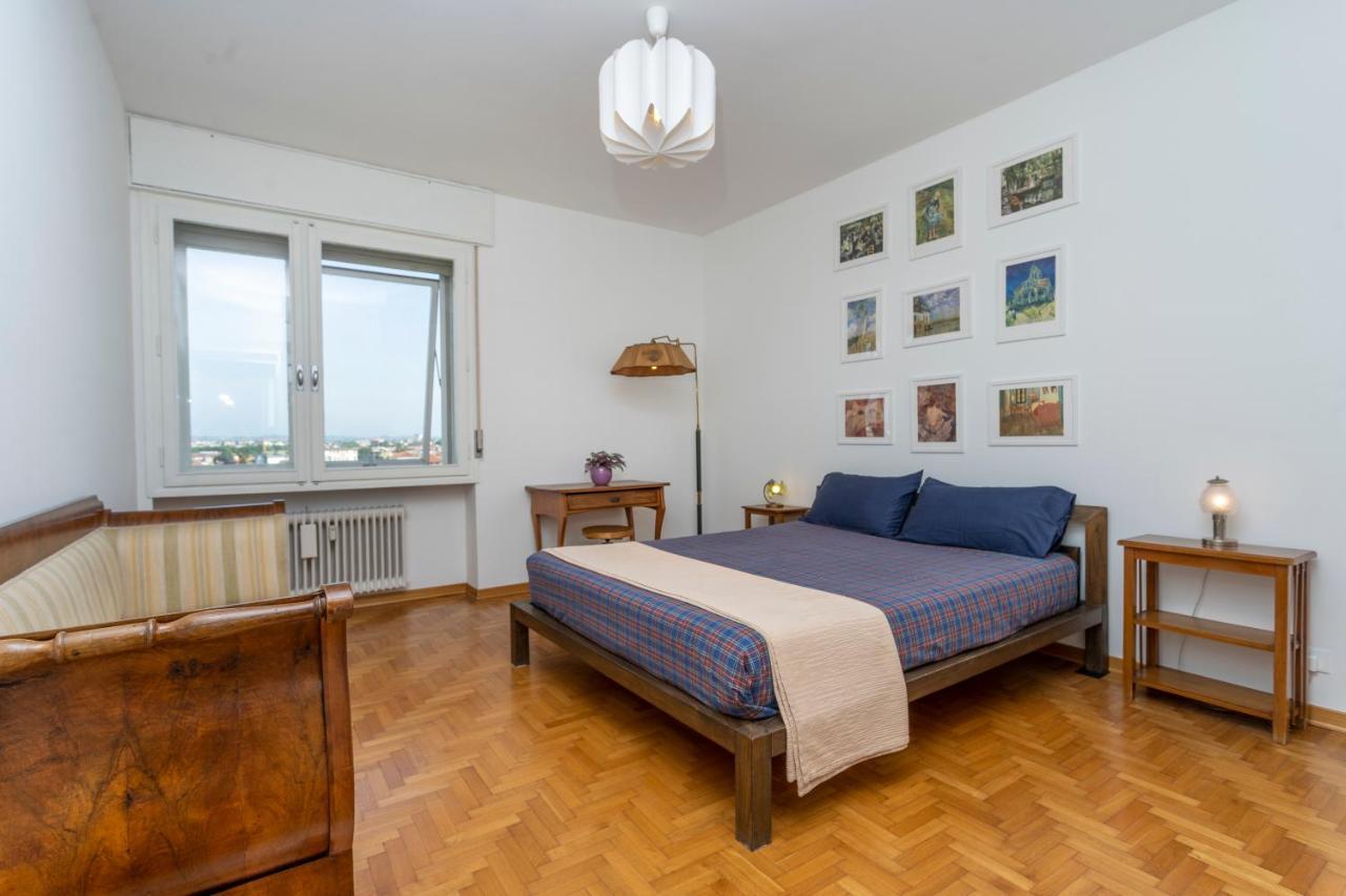 Udine Viale Venezia Huge Red Apartment Extérieur photo